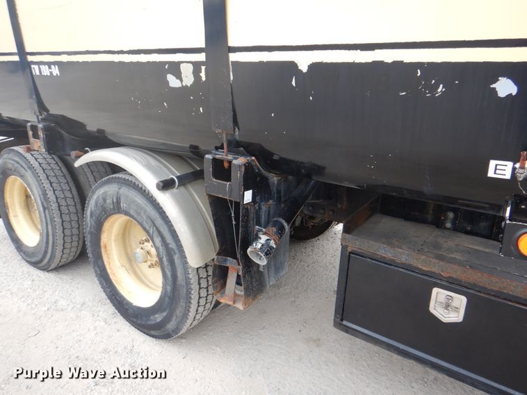 image for item DH5289 1995 White GMC WG hydrovac truck