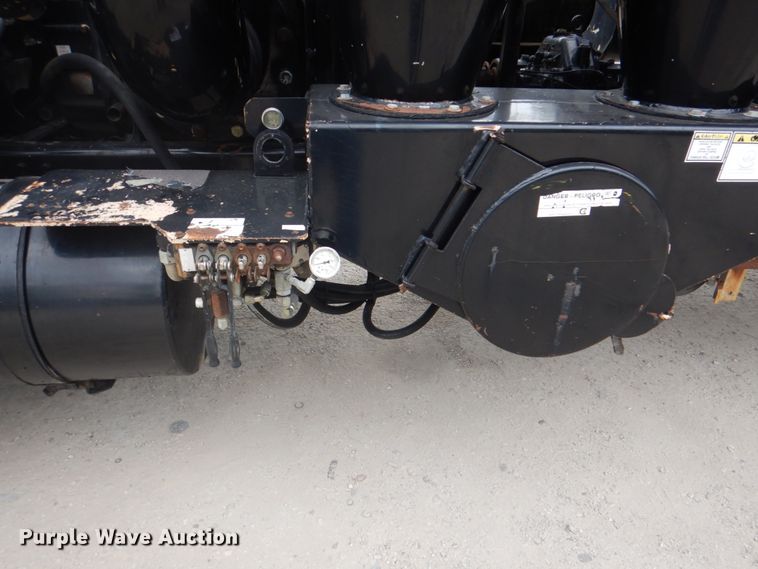 image for item DH5289 1995 White GMC WG hydrovac truck