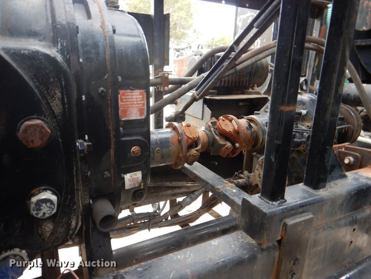 image for item DH5289 1995 White GMC WG hydrovac truck