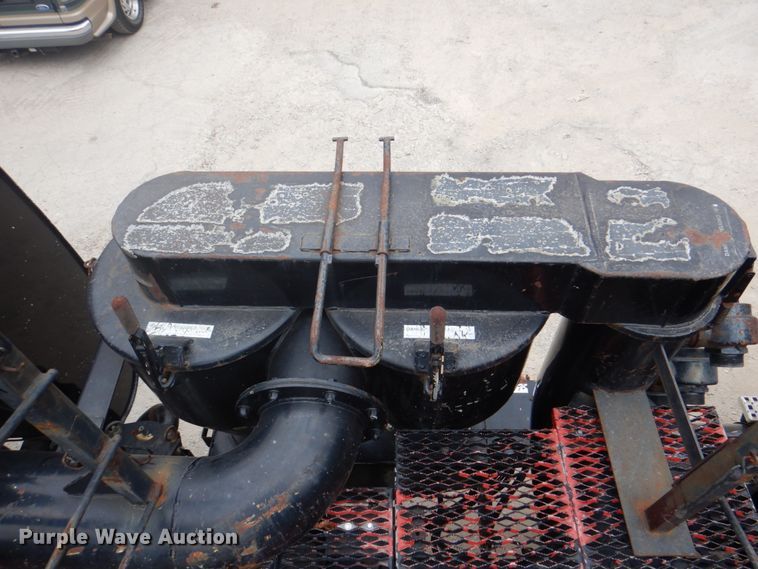 image for item DH5289 1995 White GMC WG hydrovac truck