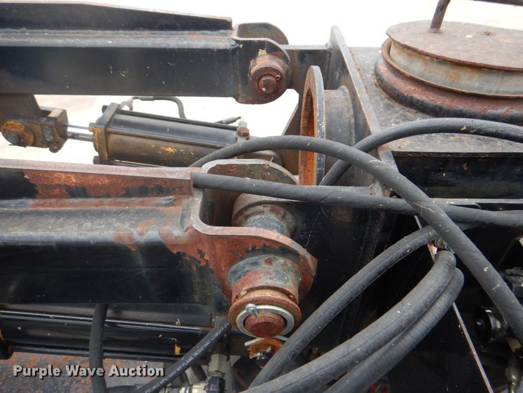 image for item DH5289 1995 White GMC WG hydrovac truck