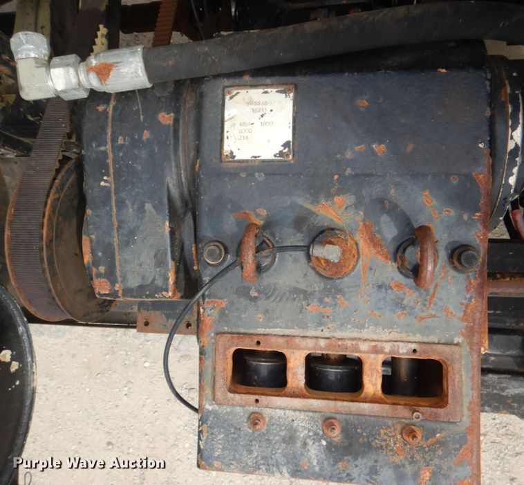 image for item DH5289 1995 White GMC WG hydrovac truck