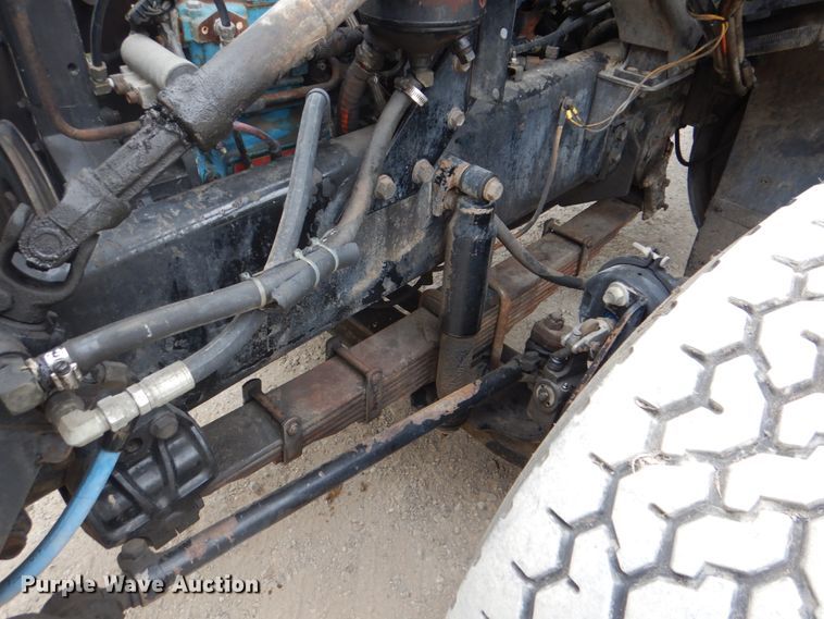 image for item DH5289 1995 White GMC WG hydrovac truck