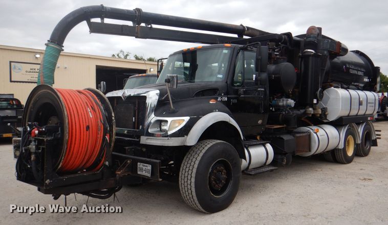 image for item DH5290 2006 International 7600 hydrovac truck