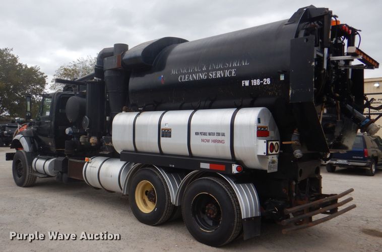 image for item DH5290 2006 International 7600 hydrovac truck