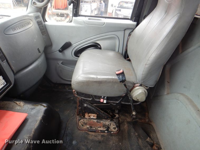 image for item DH5290 2006 International 7600 hydrovac truck