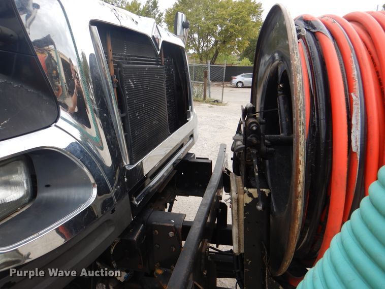 image for item DH5290 2006 International 7600 hydrovac truck