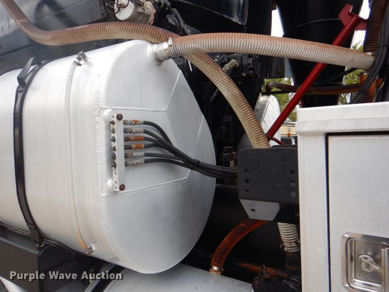 image for item DH5290 2006 International 7600 hydrovac truck