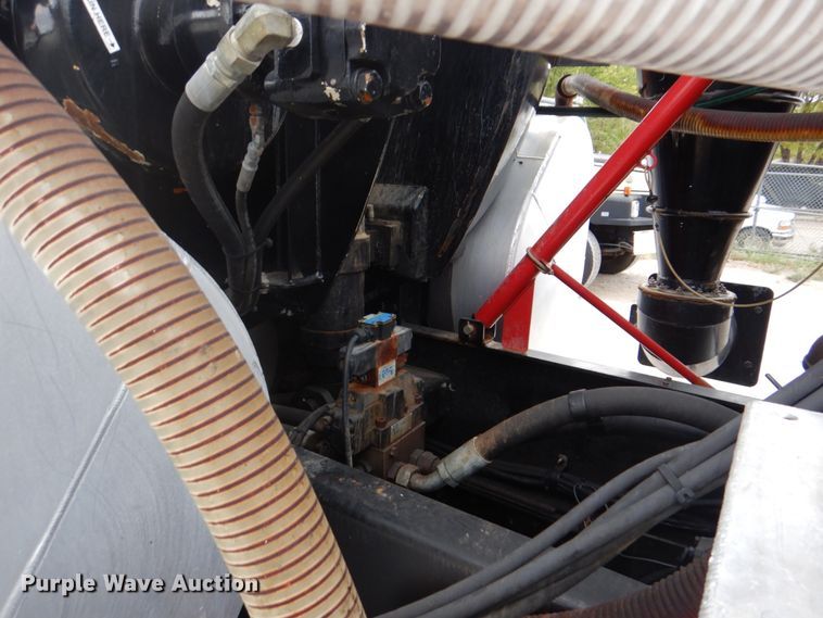 image for item DH5290 2006 International 7600 hydrovac truck