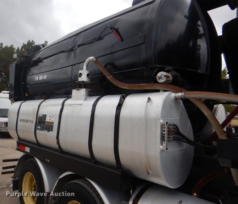 image for item DH5290 2006 International 7600 hydrovac truck