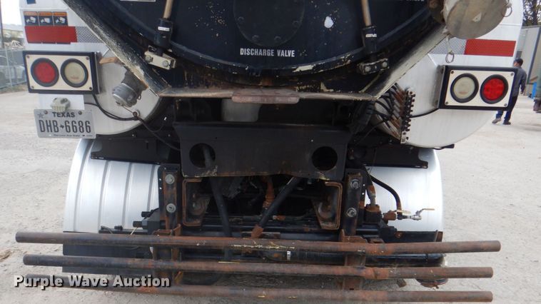 image for item DH5290 2006 International 7600 hydrovac truck