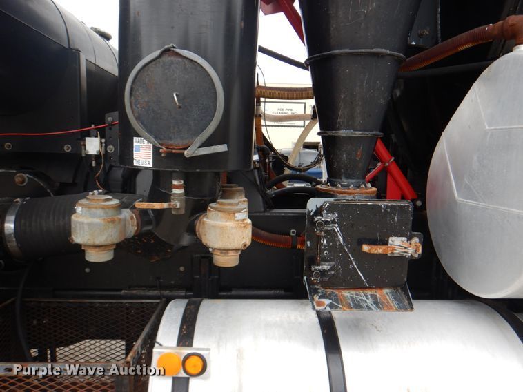 image for item DH5290 2006 International 7600 hydrovac truck