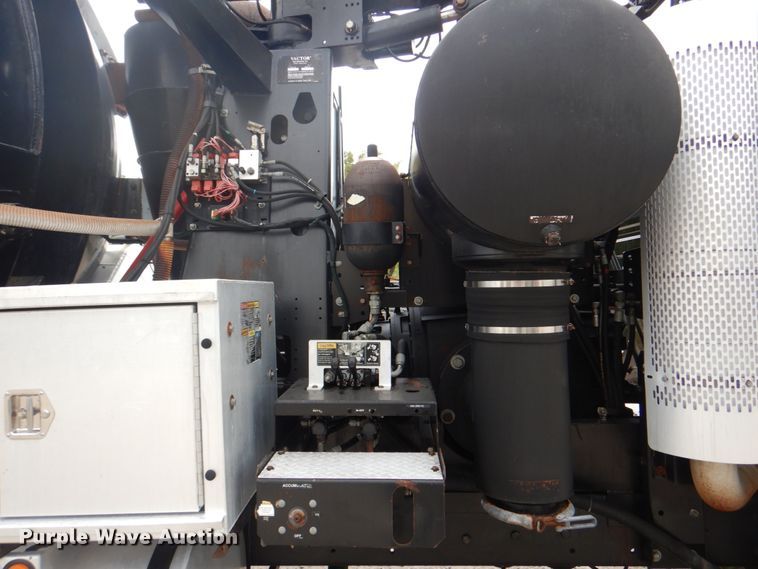 image for item DH5290 2006 International 7600 hydrovac truck