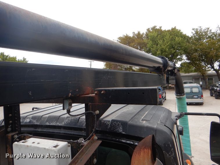 image for item DH5290 2006 International 7600 hydrovac truck