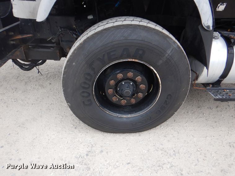 image for item DH5290 2006 International 7600 hydrovac truck