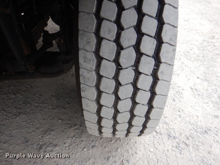 image for item DH5290 2006 International 7600 hydrovac truck