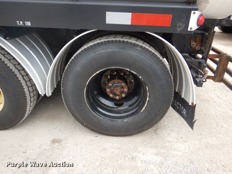 image for item DH5290 2006 International 7600 hydrovac truck