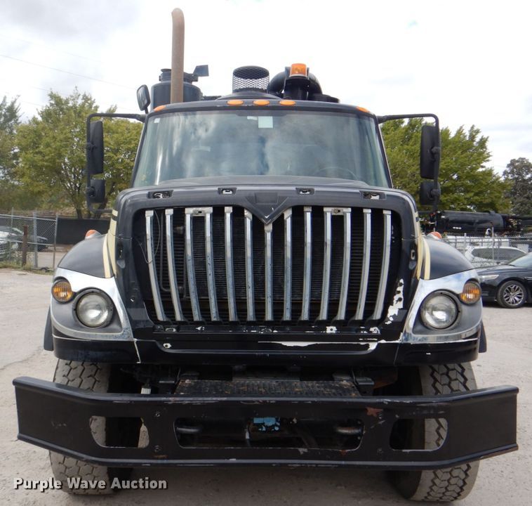 image for item DH5291 2008 International 7600 hydro excavation truck