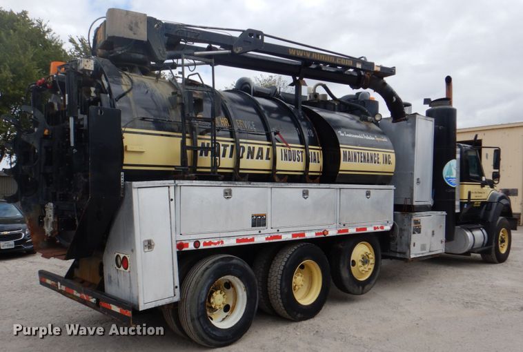 image for item DH5291 2008 International 7600 hydro excavation truck