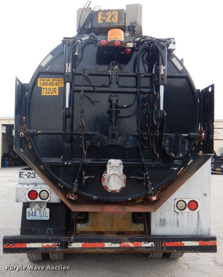 image for item DH5291 2008 International 7600 hydro excavation truck