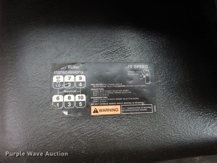 image for item DH5291 2008 International 7600 hydro excavation truck