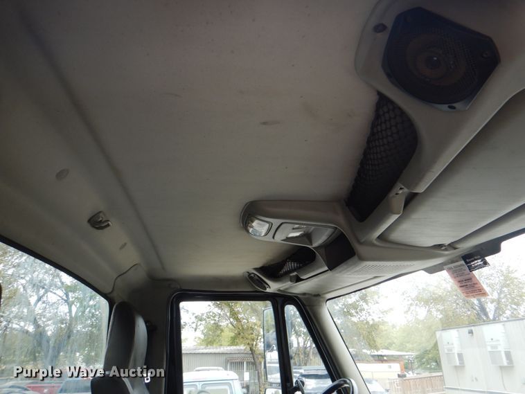 image for item DH5291 2008 International 7600 hydro excavation truck