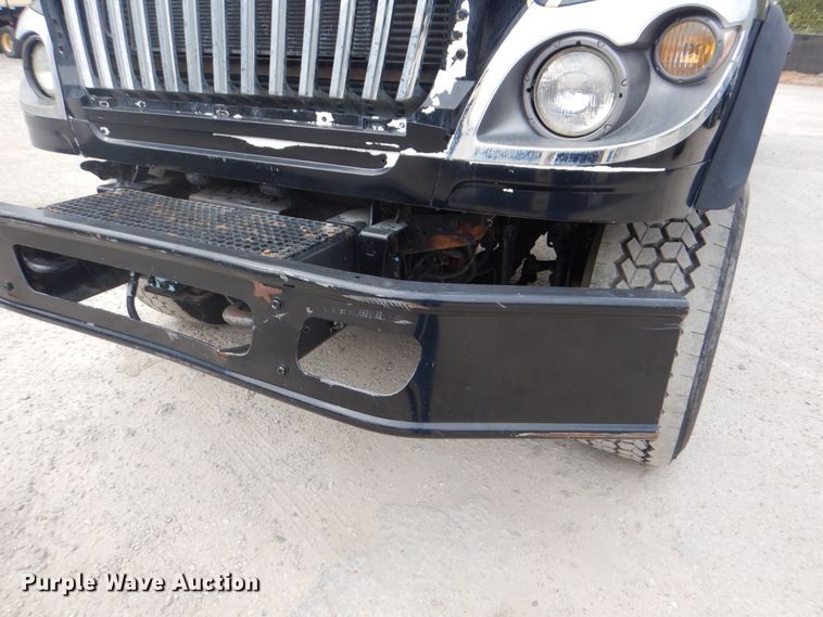 image for item DH5291 2008 International 7600 hydro excavation truck