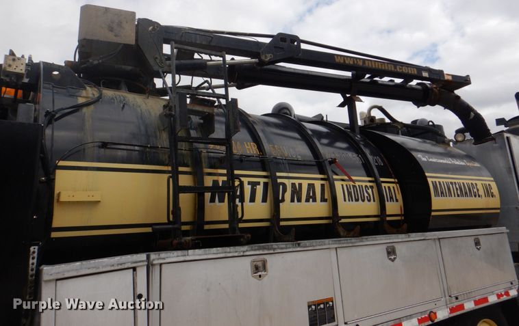 image for item DH5291 2008 International 7600 hydro excavation truck