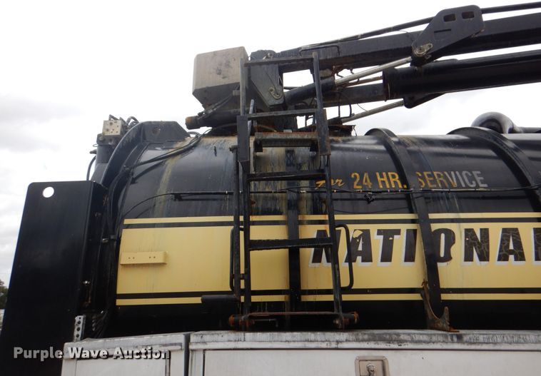 image for item DH5291 2008 International 7600 hydro excavation truck