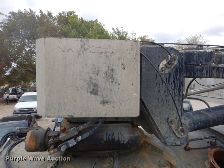 image for item DH5291 2008 International 7600 hydro excavation truck