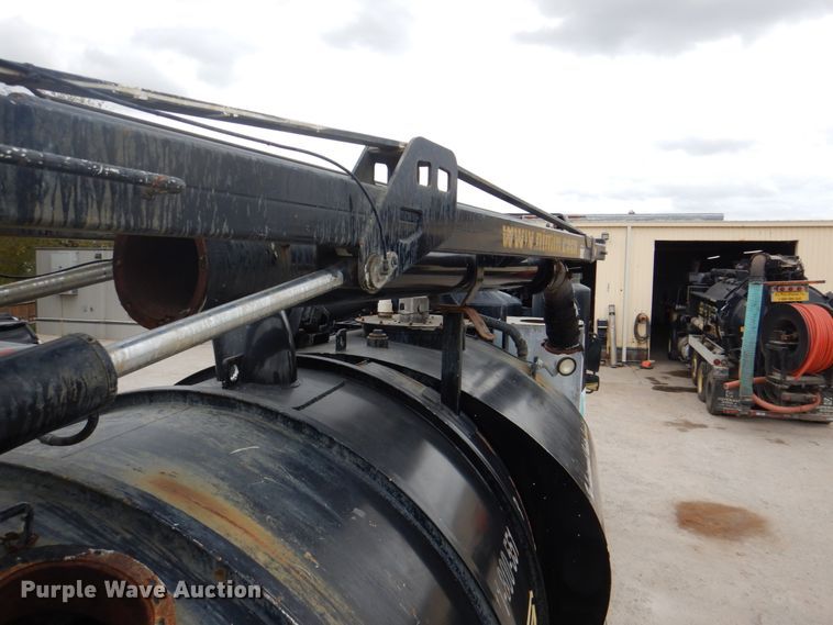 image for item DH5291 2008 International 7600 hydro excavation truck