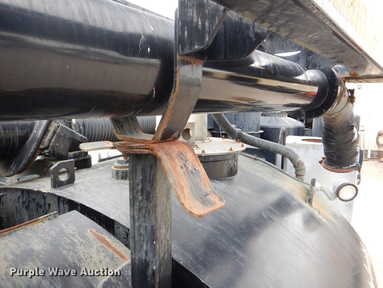 image for item DH5291 2008 International 7600 hydro excavation truck