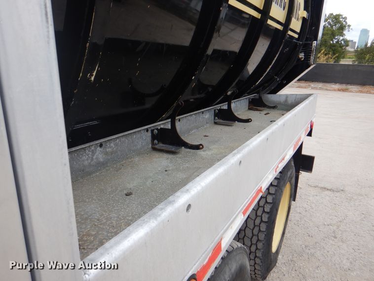 image for item DH5291 2008 International 7600 hydro excavation truck