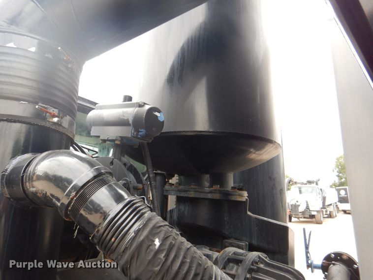 image for item DH5291 2008 International 7600 hydro excavation truck