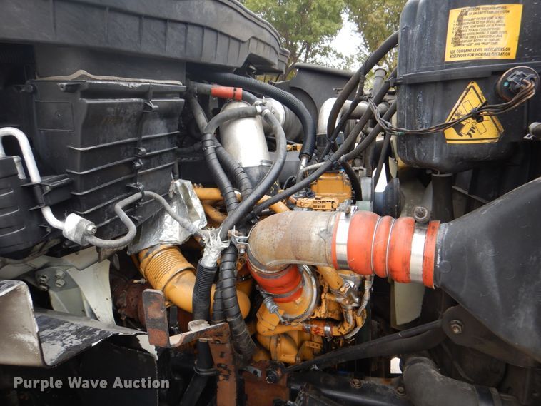 image for item DH5291 2008 International 7600 hydro excavation truck