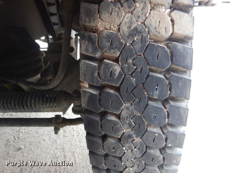 image for item DH5291 2008 International 7600 hydro excavation truck