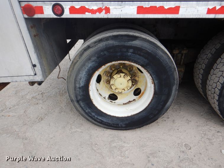 image for item DH5291 2008 International 7600 hydro excavation truck