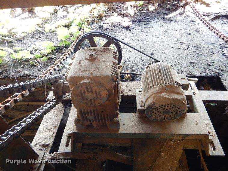 image for item DH6148 Mcdonough band saw sawmill