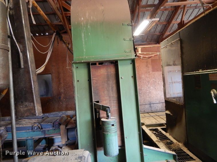 image for item DH6148 Mcdonough band saw sawmill