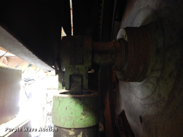 image for item DH6148 Mcdonough band saw sawmill