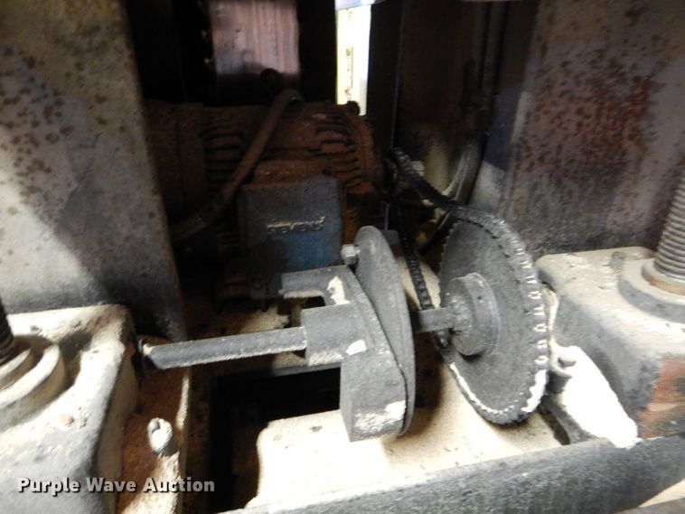 image for item DH6148 Mcdonough band saw sawmill