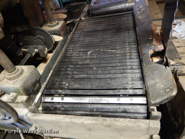 image for item DH6148 Mcdonough band saw sawmill