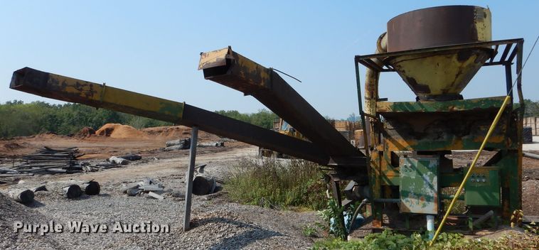 image for item DH6148 Mcdonough band saw sawmill