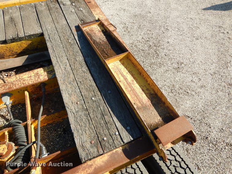 image for item DH6171 1977 Load King 302DFP equipment trailer