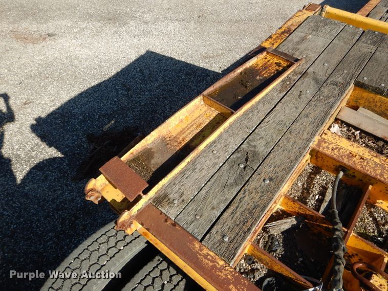 image for item DH6171 1977 Load King 302DFP equipment trailer