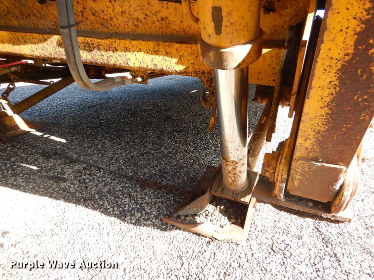 image for item DH6171 1977 Load King 302DFP equipment trailer