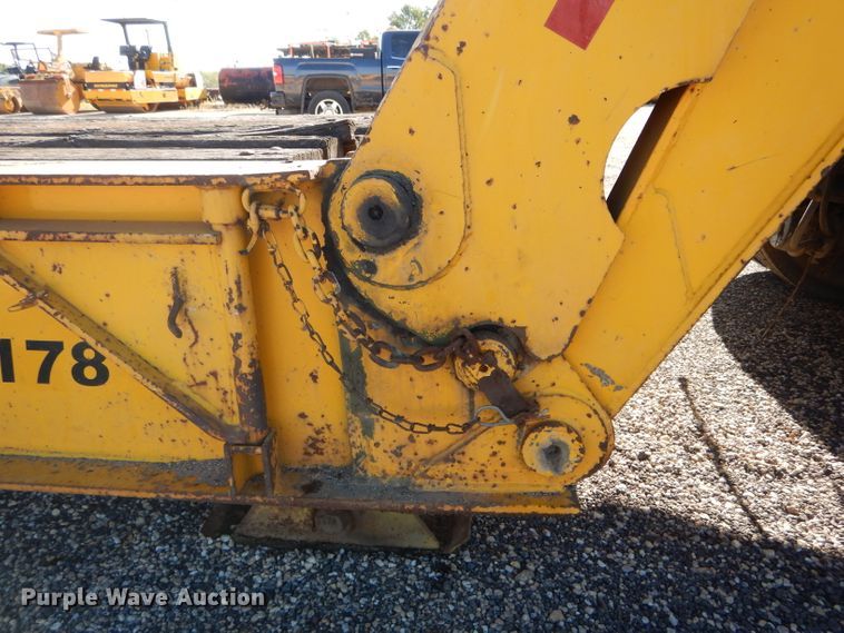 image for item DH6171 1977 Load King 302DFP equipment trailer