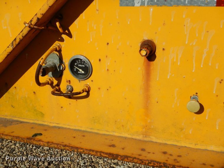 image for item DH6171 1977 Load King 302DFP equipment trailer