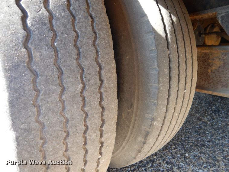 image for item DH6171 1977 Load King 302DFP equipment trailer