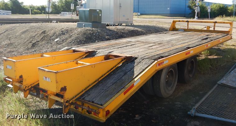 image for item DH6172 1978 Trail King 1200-2400 equipment trailer